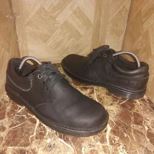 Dr Martens men's Airwair black leather fashion shoes size 10.   562