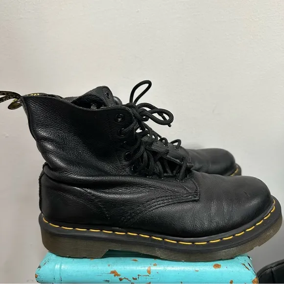 Dr. Martens Pascal AW004 Black Soft Leather Boots Size 7
