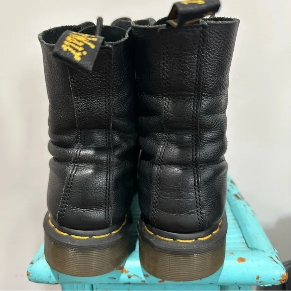 Dr. Martens Pascal AW004 Black Soft Leather Boots Size 7