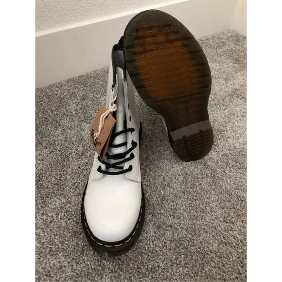 Dr Martens Women's 1460 Smooth Leather Lace Up Boots White Size 9