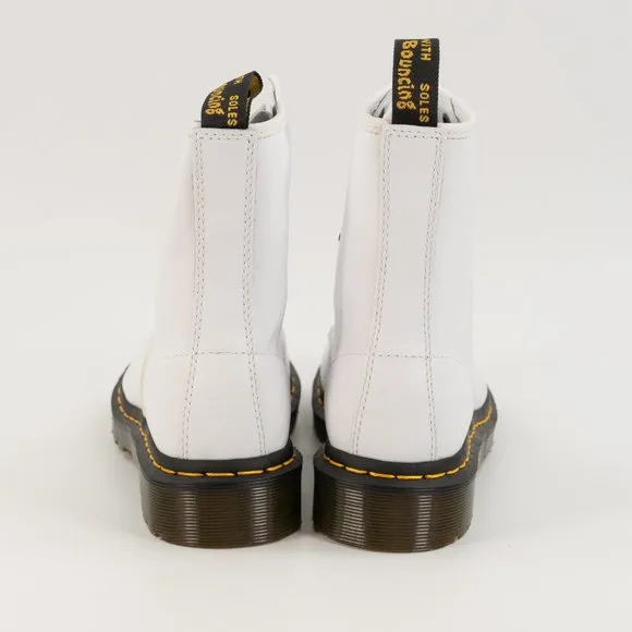 Dr. Martens Women's Softy T Leather 'White' Lace Up Boots 25057100-1460 size 6