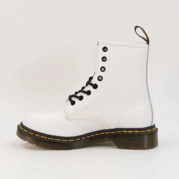 Dr. Martens Women's Softy T Leather 'White' Lace Up Boots 25057100-1460 size 6