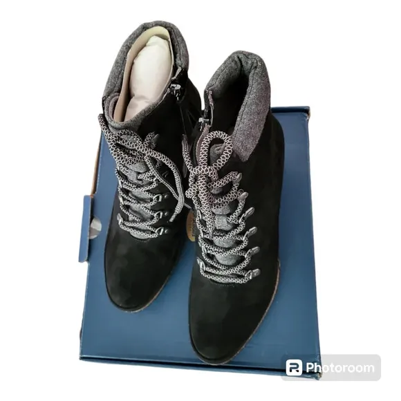 Dr Scholls Microfiber LADA black wedge boot