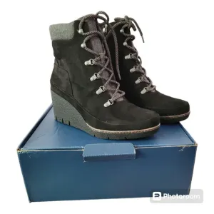 Dr Scholls Microfiber LADA black wedge boot