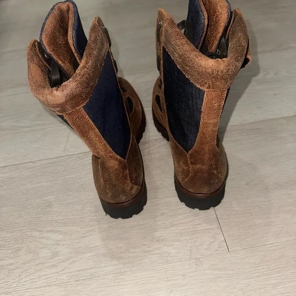 Dsquared2 Brown Suede Lace-Up Boots with Zipper