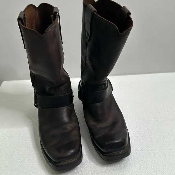 DURANGO  harness western cowboy brown leather size 8D 11 inches soul 12 inches T