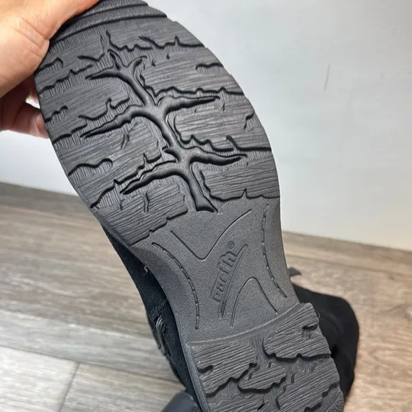 Earth Black suede/leather Boots woman’s size 11 (b90)