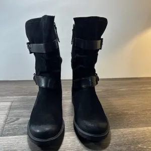 Earth Black suede/leather Boots woman’s size 11 (b90)