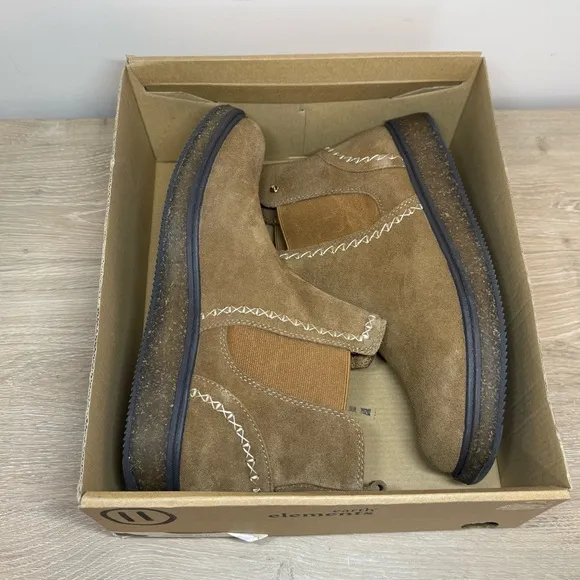 Earth Elements Avens Cognac Suede Chelsea Boots Size 11