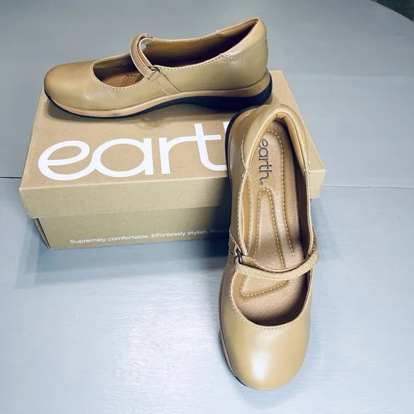 Earth Tose Mary Jane Flats Leather Shoes Size 8.5
