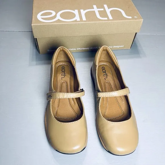 Earth Tose Mary Jane Flats Leather Shoes Size 8.5