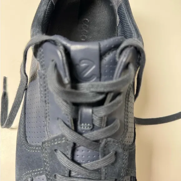 ECCO Sneakers