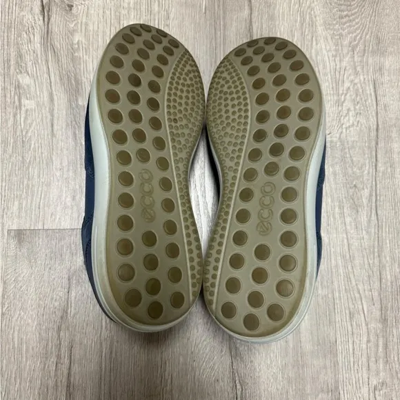 ECCO Sneakers