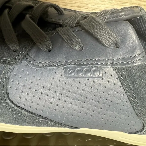 ECCO Sneakers