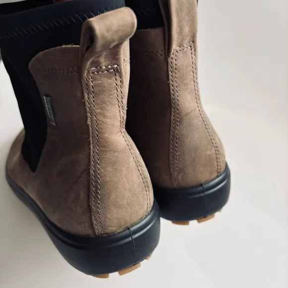 ECCO Soft 7 Tred Chelsea Ankle Birch Brown Black  Leather Suede Boots Size 6/6.5