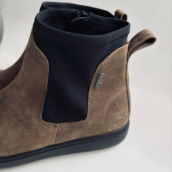 ECCO Soft 7 Tred Chelsea Ankle Birch Brown Black  Leather Suede Boots Size 6/6.5