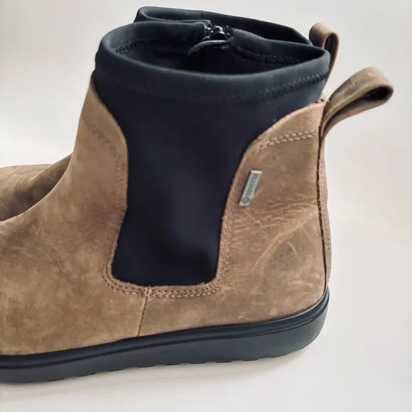 ECCO Soft 7 Tred Chelsea Ankle Birch Brown Black  Leather Suede Boots Size 6/6.5