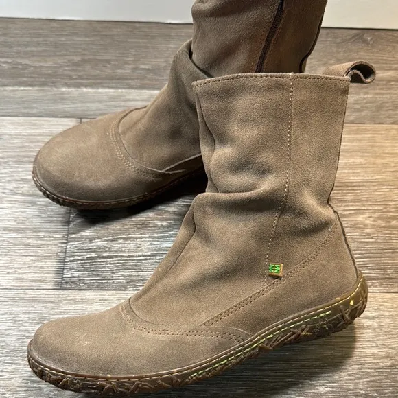El Naturalista tan Suede  Boots woman’s size 40 (b94)