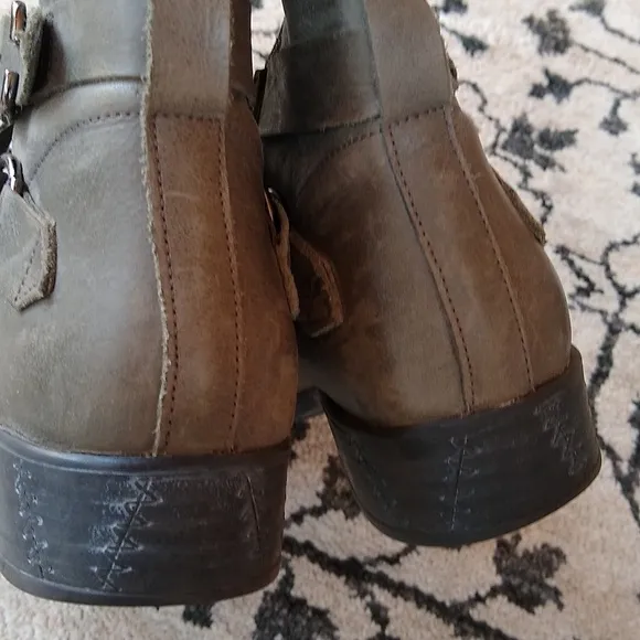 Eric Michael Leather Boots with Buckles Distressed Portugal size 38