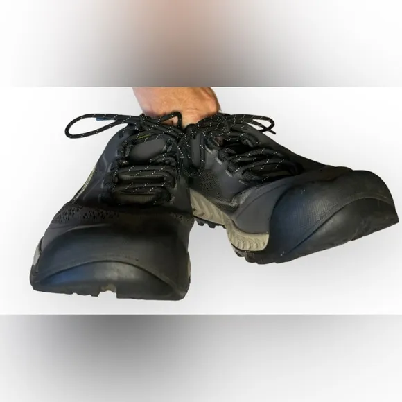 EUC Keen Shoes Men Nxis Speed in Steel
