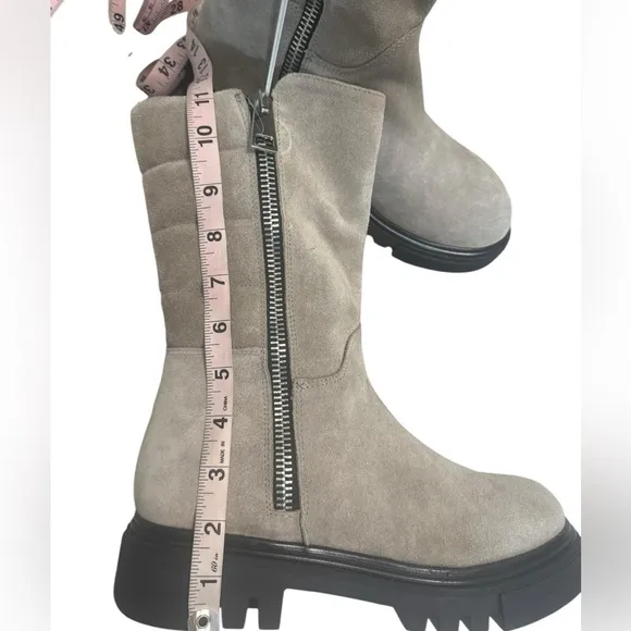 Evaluna Camel Moto Double Zipper Pillow Back Boots- Size 8.5