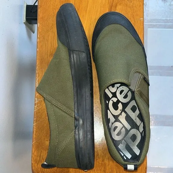 EXCELLENT CONDITION MEN’S 10-1/2 CHROME INDUSTRIES DIMA 3.0 PANARACER OLIVE SHOE