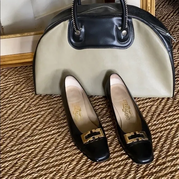 FERRAGAMO Classic Black Heels Shoes, 7