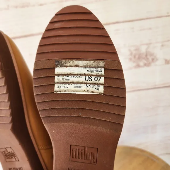 Fitflop Knot Leather Mustard Boots