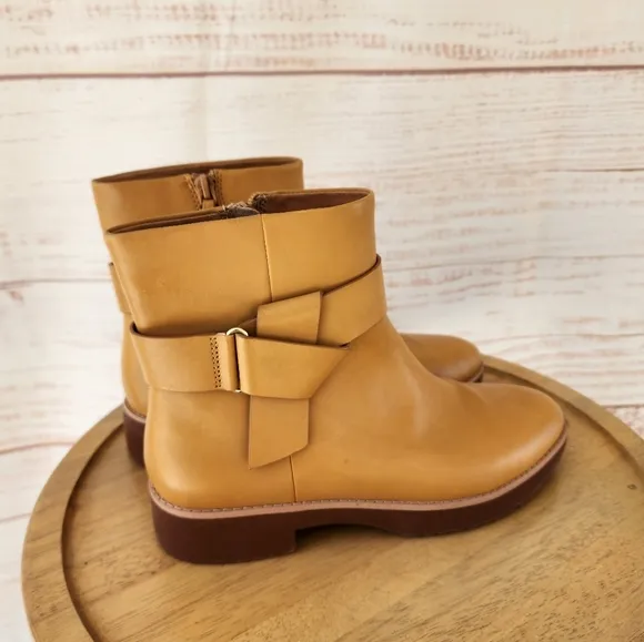 Fitflop Knot Leather Mustard Boots