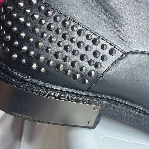 (F)KENNETH COLE, men's studded leather boots size 7.5