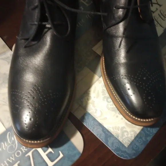 Florsheim (14202) Black Genuine Leather Men's Shoes Size 11.5D