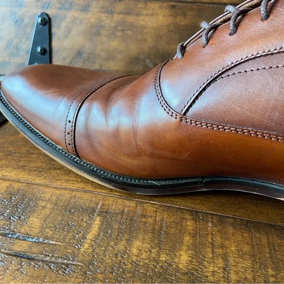 Florsheim Men’s Brown Leather Oxford Dress Shoes, Size 13 M, Classic lace up.