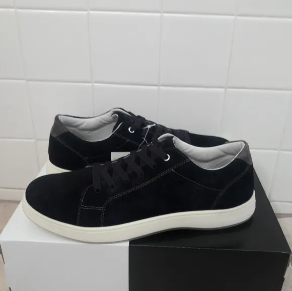 Florsheim sneakers