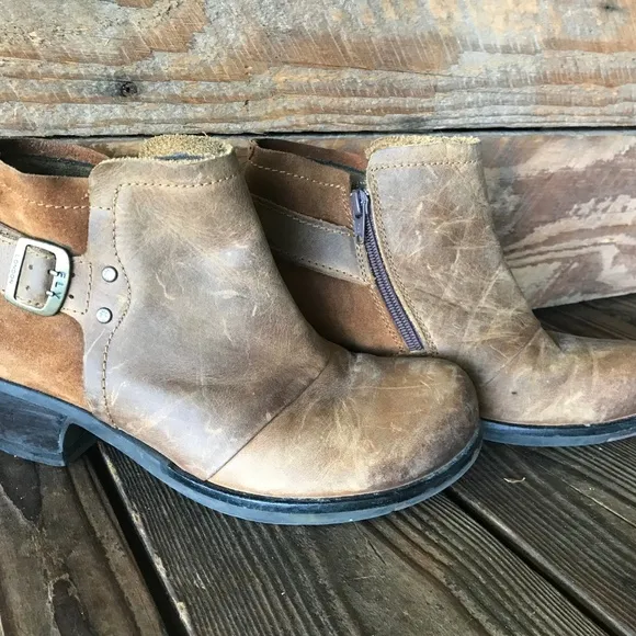 FLY London Leather Suede Buckle Booties Sz. 39