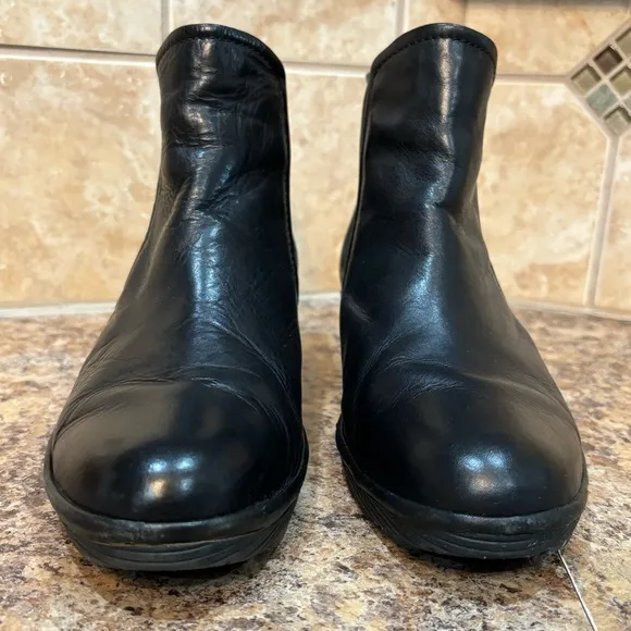 Fly London Phil Chelsea Black Ankle Boots Size 38 US 8