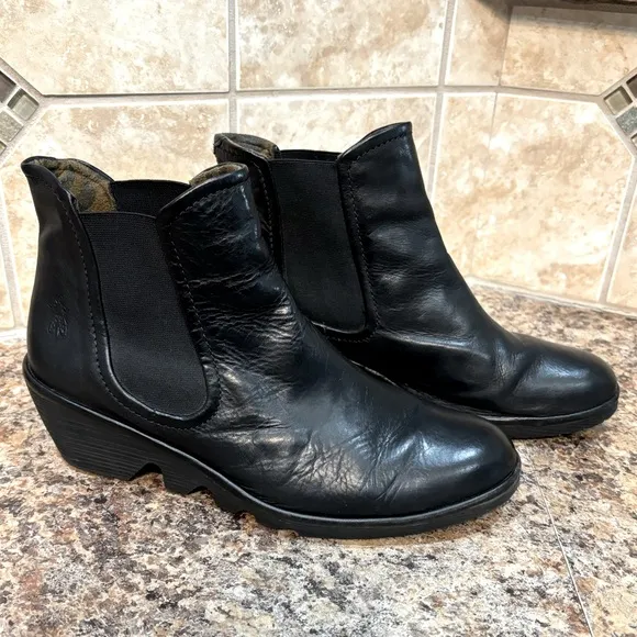 Fly London Phil Chelsea Black Ankle Boots Size 38 US 8