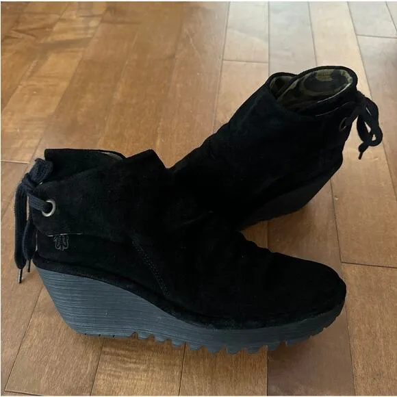 FLY London Women's Black Velvet Yama Ankle wedge Boot size 10