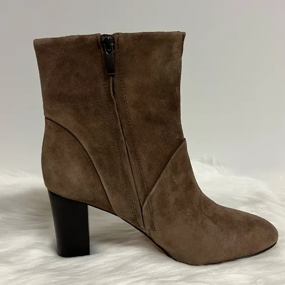 Franco Sarto Womens Taupe Pia Block Heel Booties Boots Shoes Size 7 NWOB