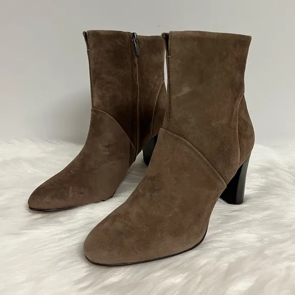 Franco Sarto Womens Taupe Pia Block Heel Booties Boots Shoes Size 7 NWOB