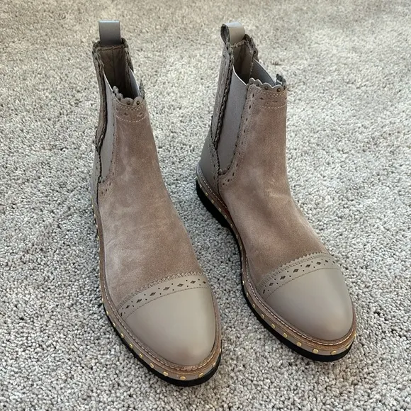 Free People Atlas Chelsea Boots Taupe 39