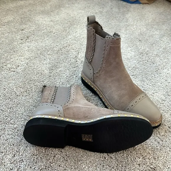 Free People Atlas Chelsea Boots Taupe 39