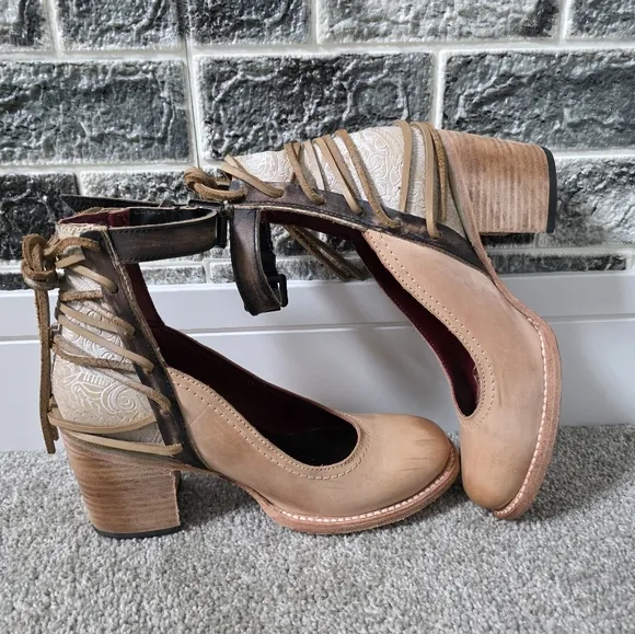 Freebird By Steven Women's Taupe Raeanne 8 Leather Heel Shoes Size 8