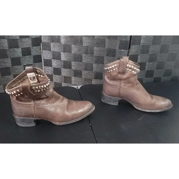 Frye Diana Cut Stud Short Booties Dark Brown size 7.5