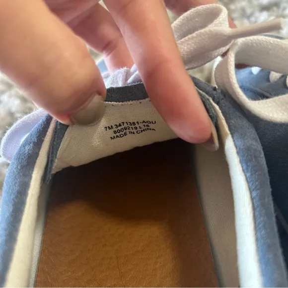 Frye Kerry Suede Sneakers in Blue sz 7