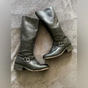 Frye Lynn Strap Knee High Riding Boots Size 7.5