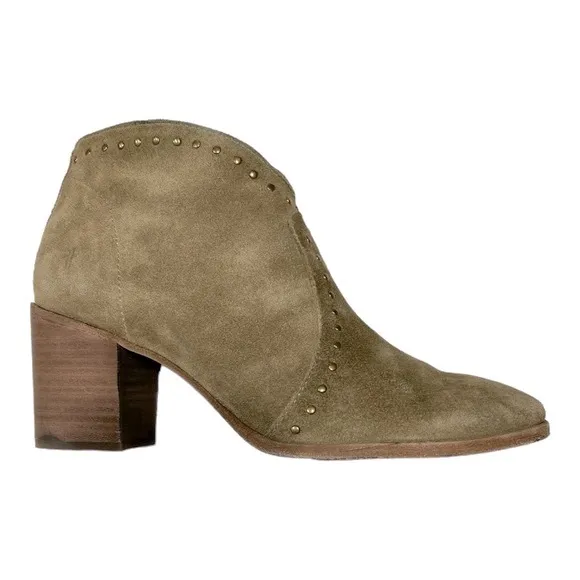 Frye Nora Stud Zip Ankle Boots Short Tan Suede Heeled Sz 8 Booties
