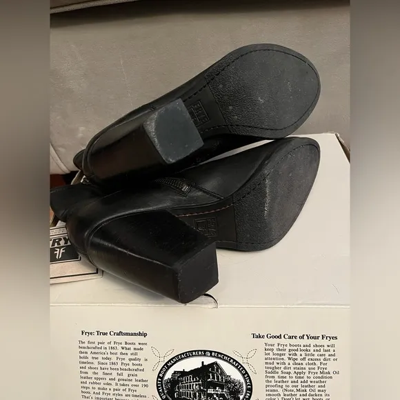 Frye Patty Artisan Zip Leather Bootie Black Size 8.5