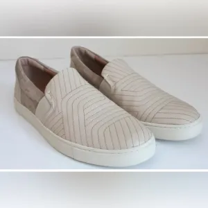 Frye Sneakers NWOB Ivy Stitch Slip On Beige Leather Suede Size 11