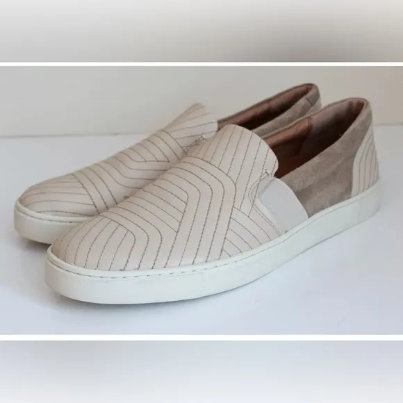 Frye Sneakers NWOB Ivy Stitch Slip On Beige Leather Suede Size 11