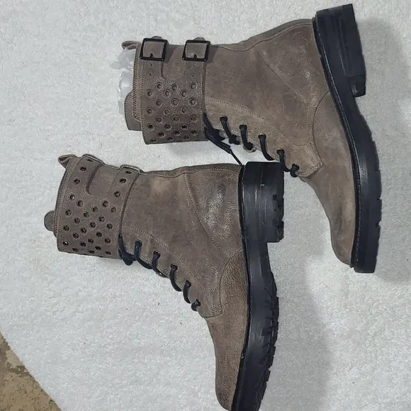 Frye The Frye Company Combat Lace Up Grey Suede Soft Leather Ankle Boots Size 6B